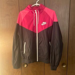 Women’s Nike lightweight jacket